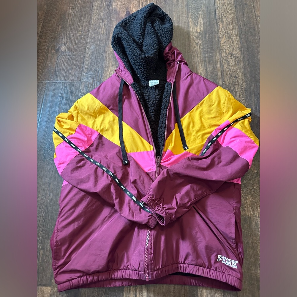 ❤️‍🔥2/$20❤️‍🔥 Victoria’s Secret PINK Retro Style Zip Up Jacket Sherpa Interior